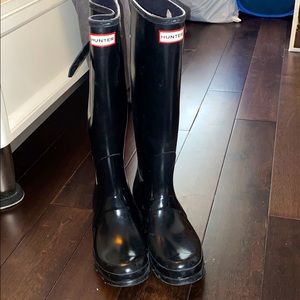 Hunter rain boots tall black size 9